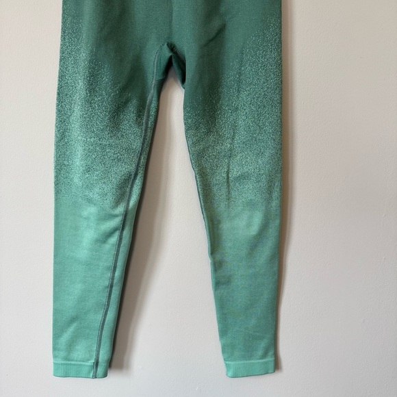 Gymshark Adapt Ombre Green Leggings Size Medium - Picture 5 of 6